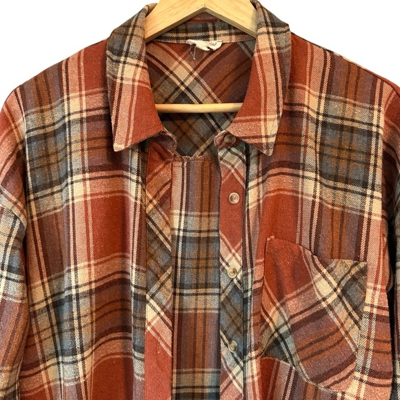Hem & Thread Frayed Plaid Button-Up Lightweight Flannel Shirt, Striped Sides, M - Picture 5 of 15